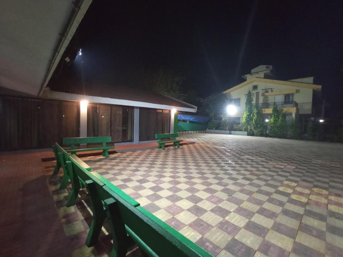 Sunstone Villa Lonavala Eksteriør billede